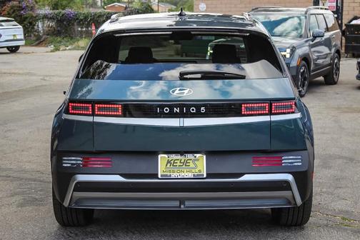 2025 Hyundai IONIQ 5 SEL