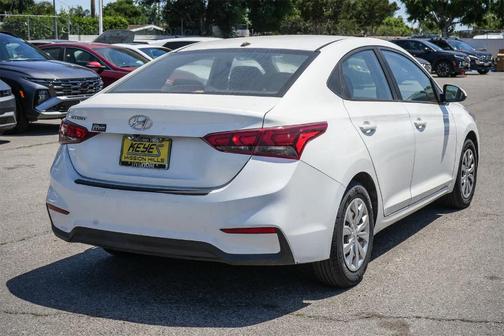 2020 Hyundai Accent SE