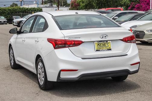 2020 Hyundai Accent SE
