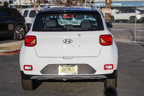 2025 Hyundai VENUE Limited