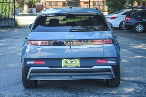 2025 Hyundai IONIQ 5 SEL