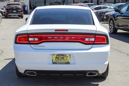2013 Dodge Charger SE