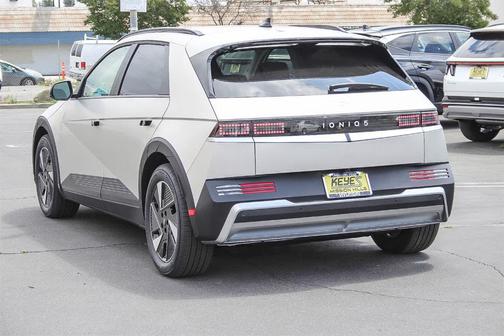 2025 Hyundai IONIQ 5 SEL