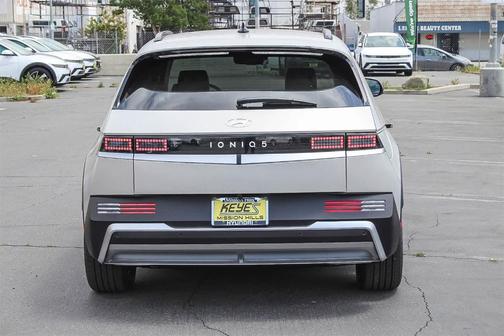 2025 Hyundai IONIQ 5 SEL