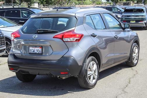 2018 Nissan Kicks S