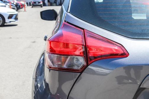 2018 Nissan Kicks S