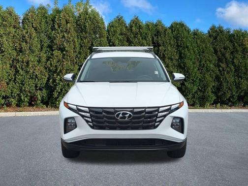 White 2023 Hyundai TUCSON SEL