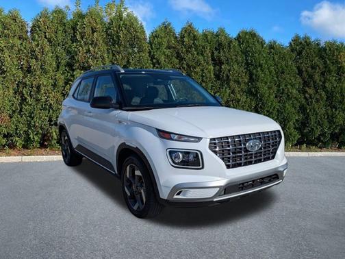 2024 Hyundai VENUE Limited