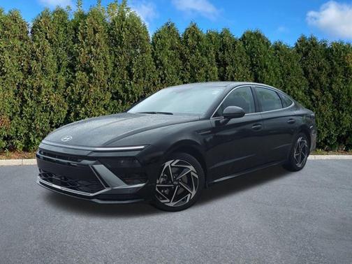 Black 2026 Hyundai SONATA SEL Sport