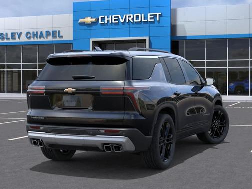 Black 2027 Chevrolet Traverse LT
