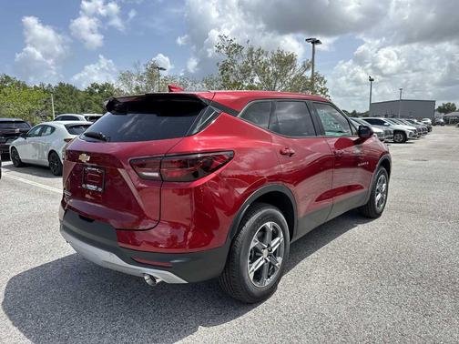 2025 Chevrolet Blazer LT