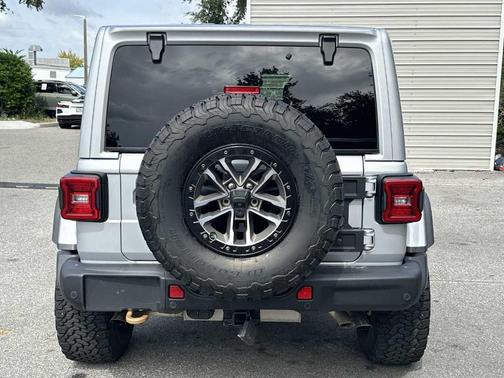 2024 Jeep Wrangler Rubicon 392