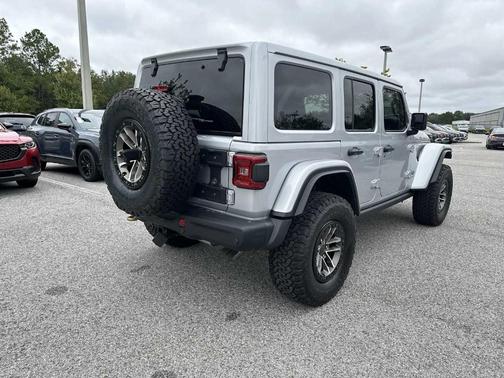 2024 Jeep Wrangler Rubicon 392