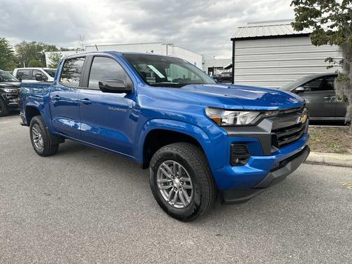 2024 Chevrolet Colorado LT