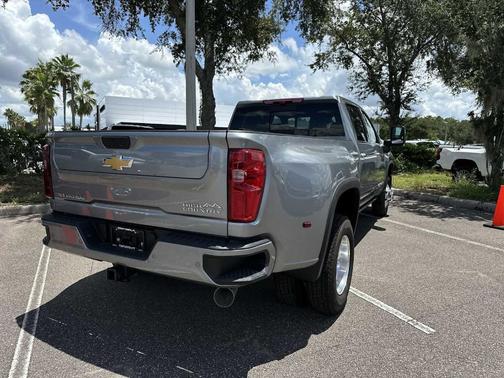 2025 Chevrolet Silverado 3500 High Country