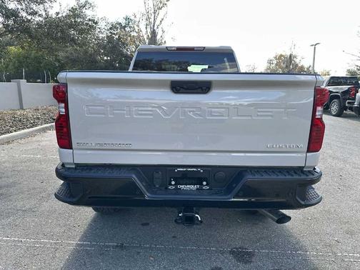 2026 Chevrolet Silverado 2500 Custom