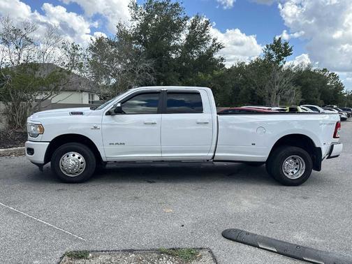 Bright White Clearcoat 2019 RAM 3500 Big Horn