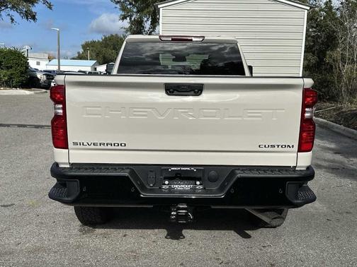 2026 Chevrolet Silverado 2500 Custom