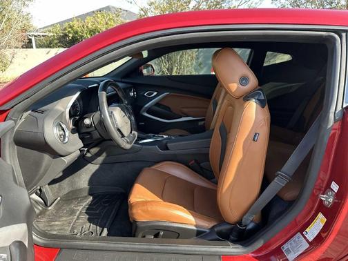 2020 Chevrolet Camaro 2LT