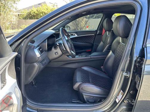 2023 Genesis G70 3.3T