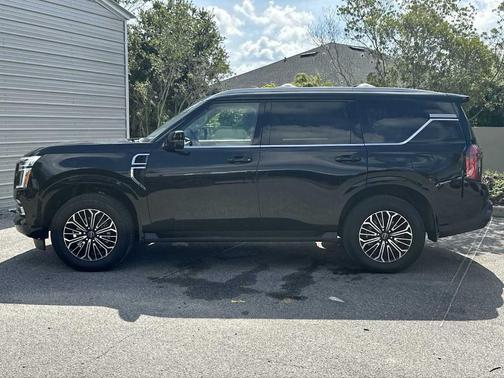 2025 Nissan Armada Platinum