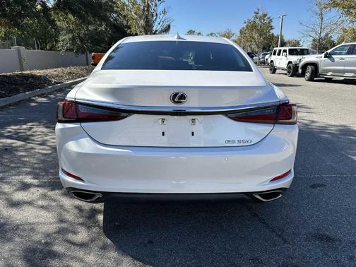 2021 Lexus ES 350 Base