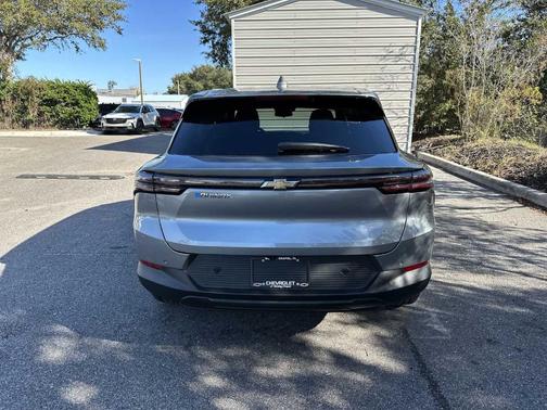 2026 Chevrolet Equinox EV LT 1