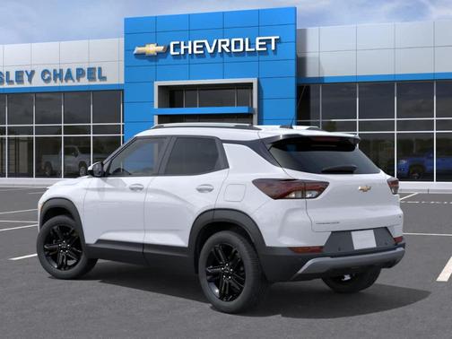 Summit White 2026 Chevrolet Trailblazer LT