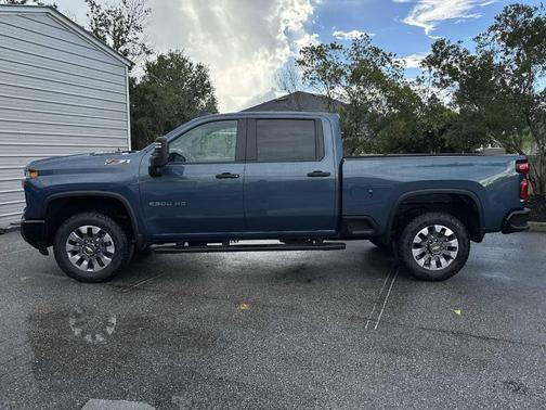 2025 Chevrolet Silverado 2500 Custom