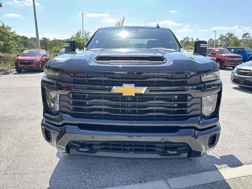 2025 Chevrolet Silverado 2500 Custom