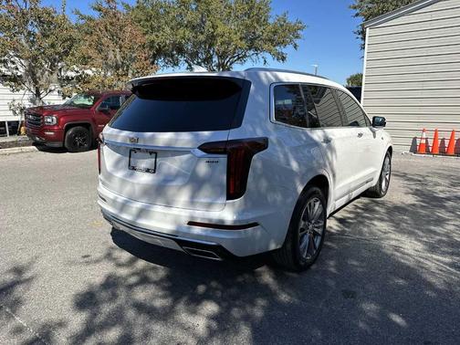 2025 Cadillac XT6 Premium Luxury AWD