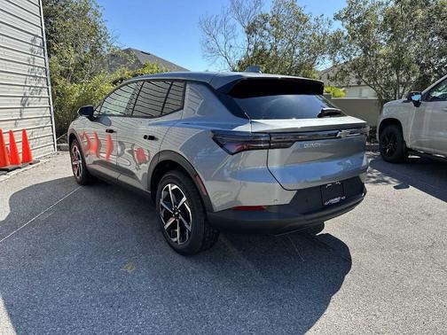 2026 Chevrolet Equinox EV LT 1