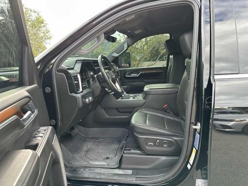 Onyx Black 2024 GMC Sierra 2500 Denali