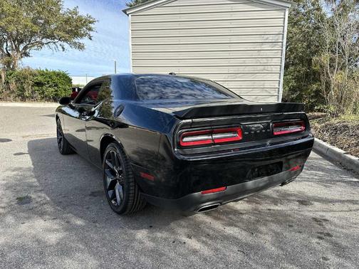 2022 Dodge Challenger SXT