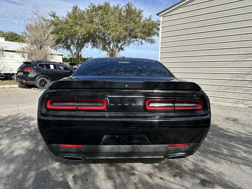 2022 Dodge Challenger SXT