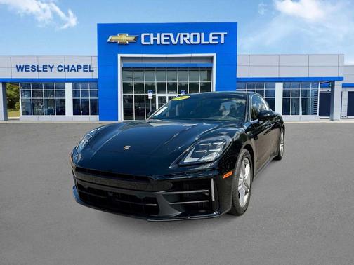 2025 Porsche Panamera Base