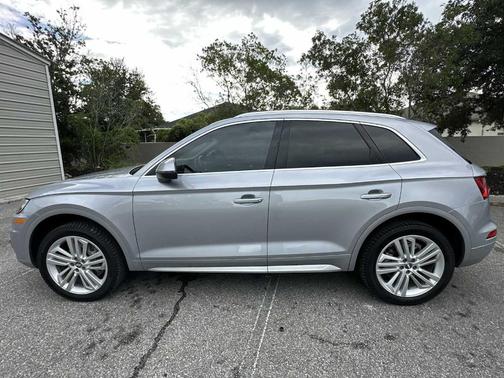 2018 Audi Q5 2.0T Prestige