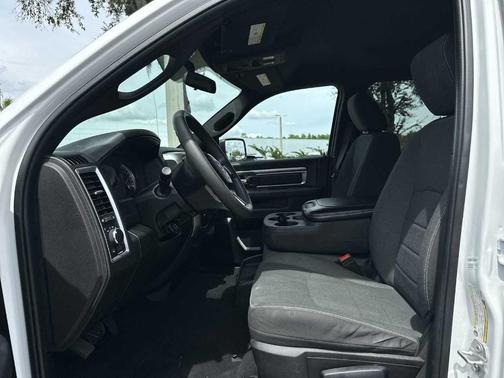 2024 RAM 1500 Classic SLT