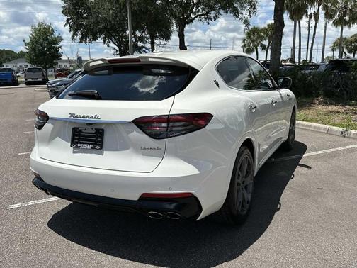 2023 Maserati Levante Modena