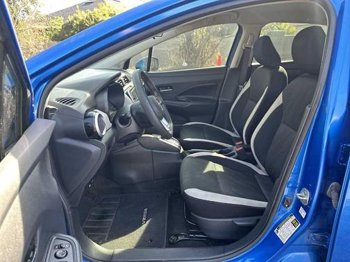 2020 Nissan Versa 1.6 SV