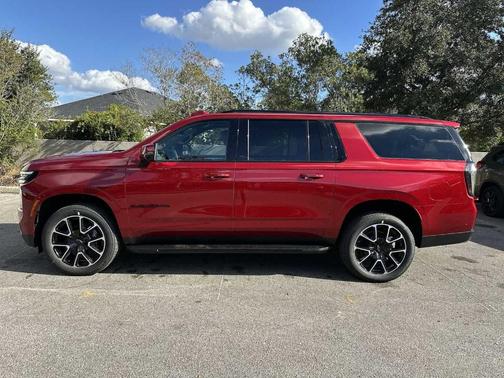 2026 Chevrolet Suburban RST