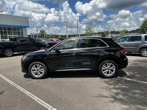 2024 Audi Q3 45 S line Premium