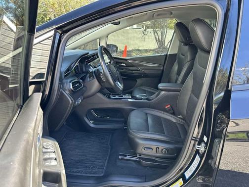 2023 Chevrolet Bolt EV 2LT