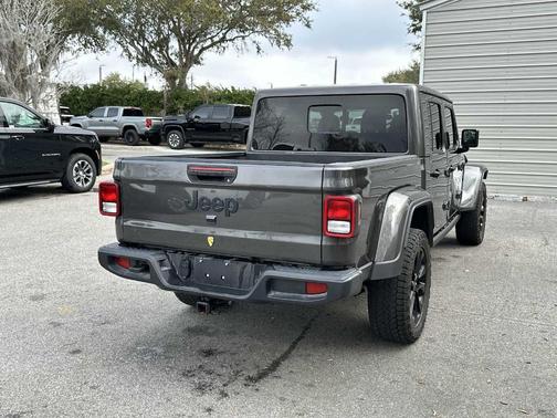 2024 Jeep Gladiator Nighthawk
