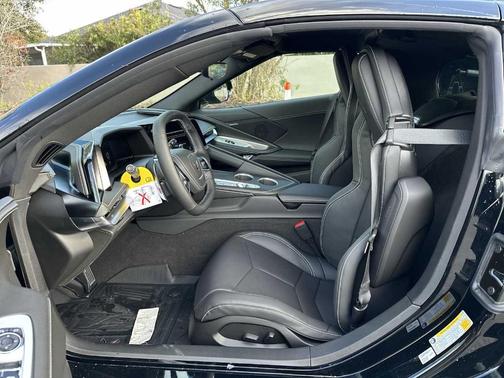 2026 Chevrolet Corvette Stingray w/1LT