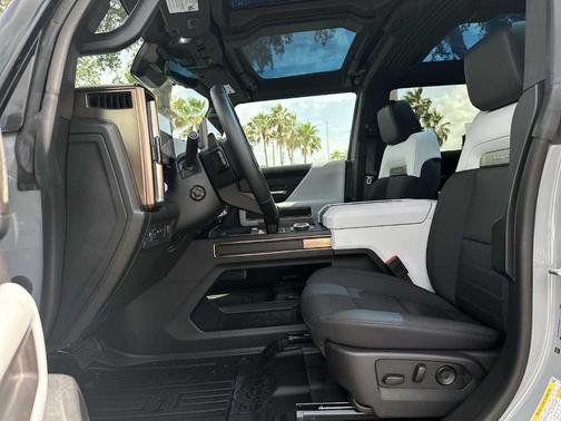 2024 GMC HUMMER EV SUV 2X