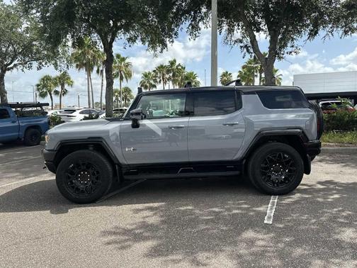 2024 GMC HUMMER EV SUV 2X