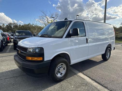 2025 Chevrolet Express 2500 Work Van