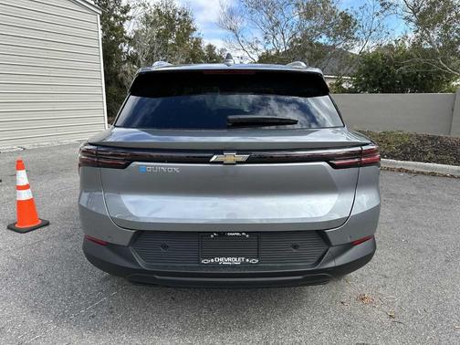 Sterling Gray Metallic 2026 Chevrolet Equinox EV LT 2