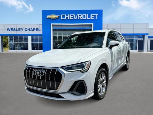 2024 Audi Q3 45 S line Premium